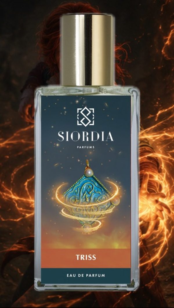 Флакон парфюма Трисс от Siordia Parfums, свежий зелёный аромат со свежескошенной травой, клевером и сеном